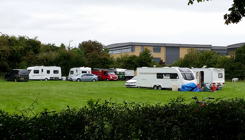 Photo of the traveller encampment at The Tumps.